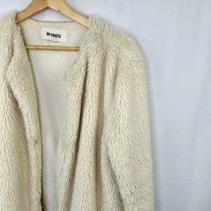 BB Dakota cream Sherpa coat